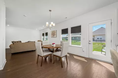 Dining - 3707 Lc Smith Dr, Murfreesboro, TN 37129 photo 3 of 3