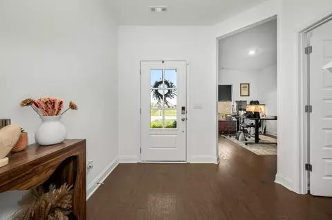 Entry Way - 3707 Lc Smith Dr, Murfreesboro, TN 37129 photo 1 of 8