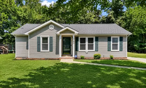 743 Spees Dr, Clarksville, TN 37042