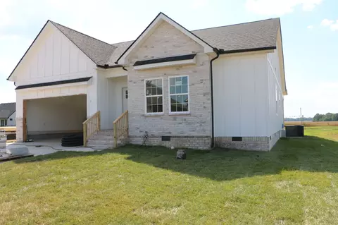 230 Harvest Moon Dr, Clarksville, TN 37043