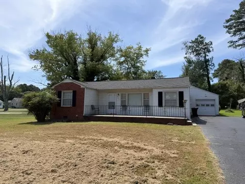 903 1st Ave, Tullahoma, TN 37388