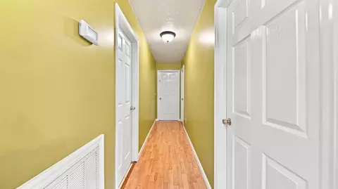 Entry Way - 11930 Thatch Rd, Harrison, TN 37341 photo 1 of 1