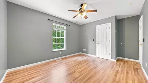 Bedroom - 11930 Thatch Rd, Harrison, TN 37341 photo 2 of 3