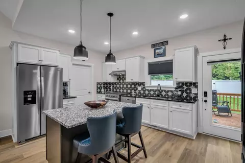 Kitchen - 330 Kaiser Rd, Dickson, TN 37055 photo 1 of 3
