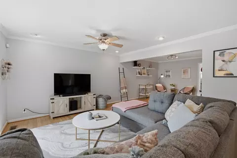 6946 Highland Park Dr, Nashville, TN 37205