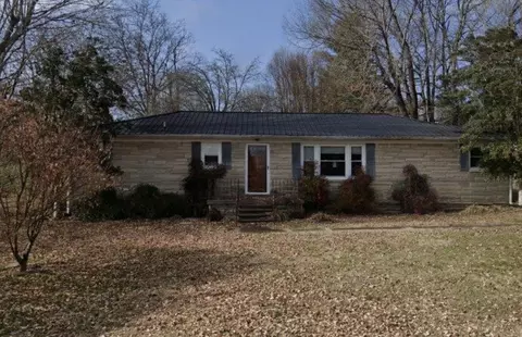 809 Royal Elm Cir, Hartsville, TN 37074