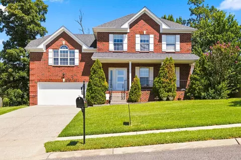 102 Bartlett Ln, Hendersonville, TN 37075