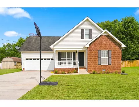 309 Long Creek Dr, Christiana, TN 37037