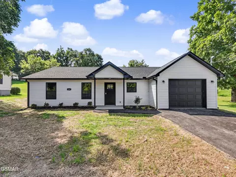 234 Meadowbrook Dr, Pigeon Forge, TN 37863