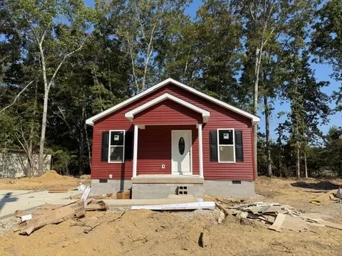 527 Highland Ln, Tullahoma, TN 37388