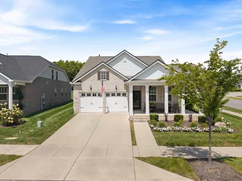 497 Golden Meadow Ln, Hendersonville, TN 37075