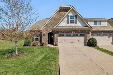 1034 Callaway Dr, Lebanon, TN 37087