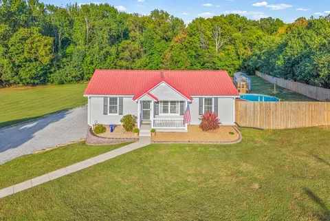 2651 Holt Ln, Clarksville, TN 37043
