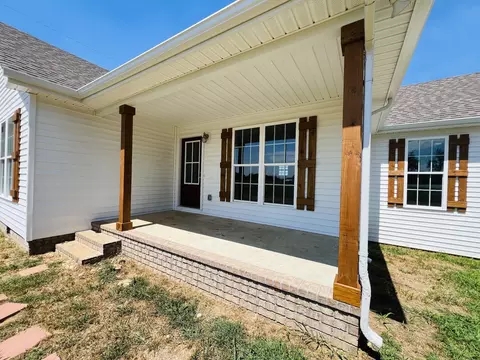 Exterior - 111 Glenhaven Ln, Goodspring, TN 38460 photo 3 of 7