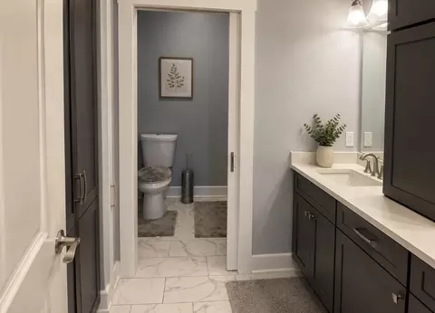 Bath - 4217 Sandy Springs Rd, Springfield, TN 37172 photo 3 of 6