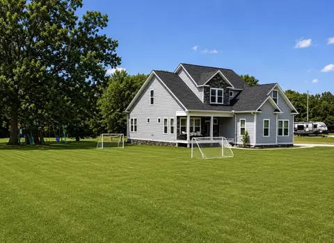 Exterior - 4217 Sandy Springs Rd, Springfield, TN 37172 photo 3 of 12