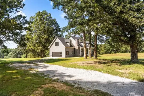 718 Darrell Rye Rd, Erin, TN 37061