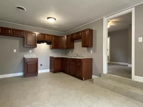 743 E Mckellar Ave, Memphis, TN 38106 photo 5