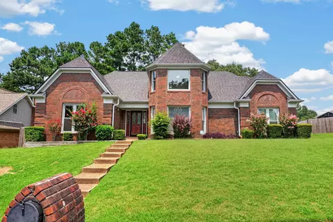 2668 Morning Woods Dr, Cordova, TN 38016