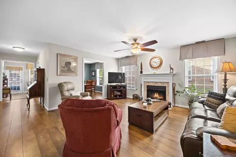 20 Holland Park Ln, Franklin, TN 37069