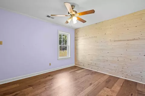 Bedroom - 371 Brierhedge Rd, Covington, TN 38019 photo 2 of 5