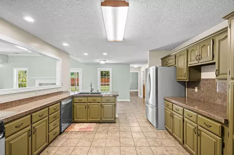 Entry Way - 371 Brierhedge Rd, Covington, TN 38019 photo 4 of 4