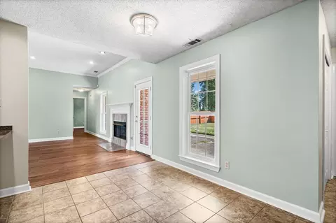 Entry Way - 371 Brierhedge Rd, Covington, TN 38019 photo 3 of 4
