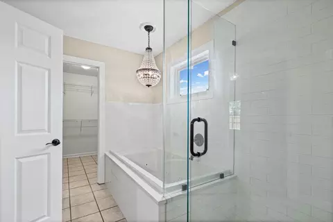 Bath - 371 Brierhedge Rd, Covington, TN 38019 photo 6 of 7