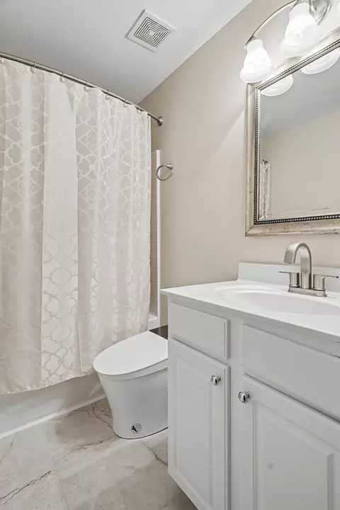 Bath - 2050 Morrison Ave, Spring Hill, TN 37174 photo 4 of 4