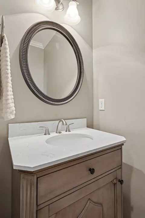 Bath - 2050 Morrison Ave, Spring Hill, TN 37174 photo 1 of 4