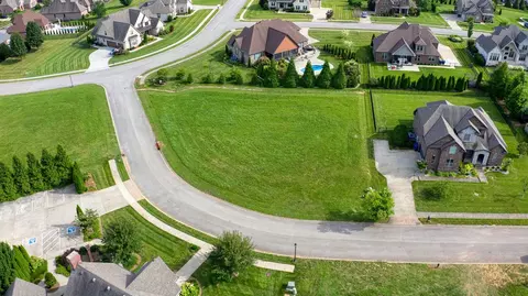 216 Hutchins Camp Trce, Clarksville, TN 37043