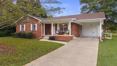 622 Cooper St SE, Cleveland, TN 37323