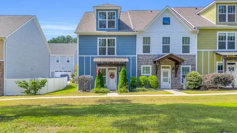 1808 Young Rd SE, Cleveland, TN 37323