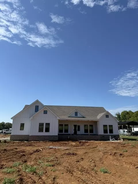325 Burns Rd, Shelbyville, TN 37160