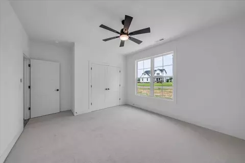 Bedroom - 61 Hickory Grove Dr, Morrison, TN 37357 photo 4 of 4