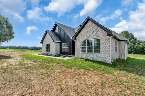 Exterior - 61 Hickory Grove Dr, Morrison, TN 37357 photo 4 of 6