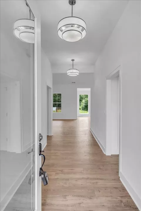 Entry Way - 61 Hickory Grove Dr, Morrison, TN 37357 photo 1 of 6