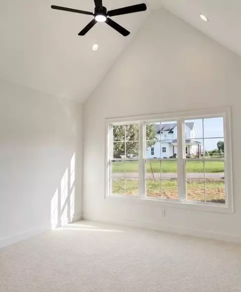 Bedroom - 61 Hickory Grove Dr, Morrison, TN 37357 photo 1 of 4