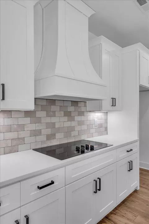 Kitchen - 61 Hickory Grove Dr, Morrison, TN 37357 photo 5 of 7