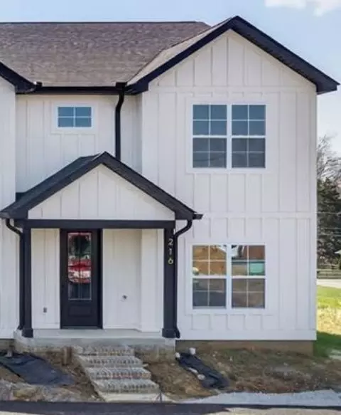 216 W Jere Whitson Rd, Cookeville, TN 38501