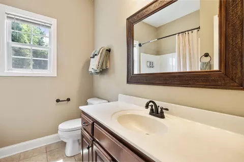 Bath - 506 Fallacy Ct, Murfreesboro, TN 37129 photo 1 of 6