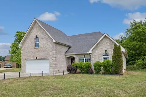 Exterior - 506 Fallacy Ct, Murfreesboro, TN 37129 photo 2 of 11
