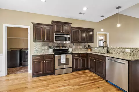 Kitchen - 506 Fallacy Ct, Murfreesboro, TN 37129 photo 6 of 8