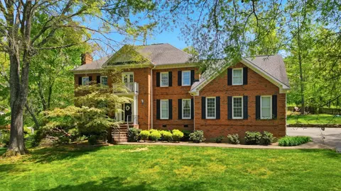 15 Middle Creek Rd, Signal Mountain, TN 37377