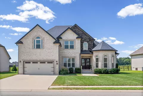 1893 Shield Dr, Clarksville, TN 37043