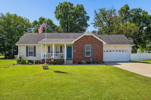 1015 Stepping Stone St, Christiana, TN 37037