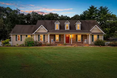 2222 Delay Dr, Lascassas, TN 37085