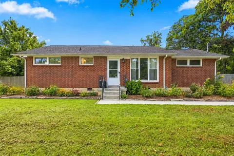 1914 Cypress Dr, Murfreesboro, TN 37130