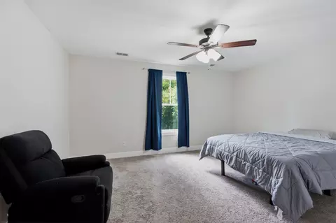Bedroom - 201 16th Ave E, Springfield, TN 37172 photo 3 of 6