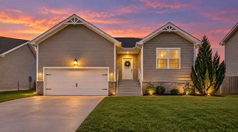 363 Pinkston Ct, Clarksville, TN 37040